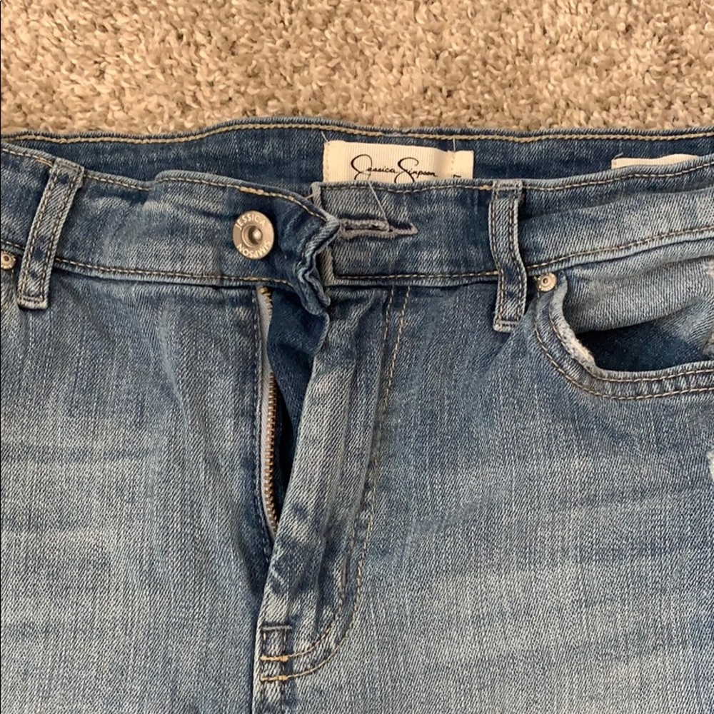 Jessica Simpson denim fray crop! - Picture 2 of 5